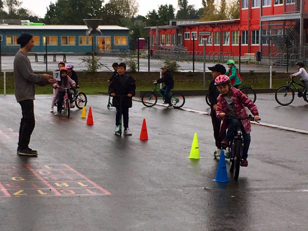Fahrradspaß und Sicherheit mit kidsbike